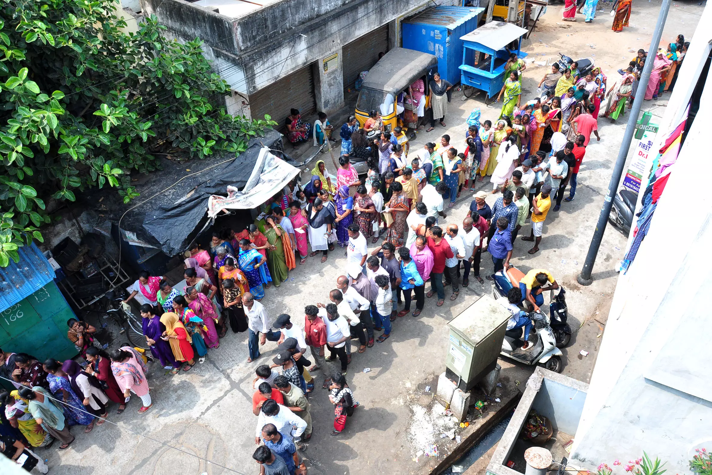 Queue image 3